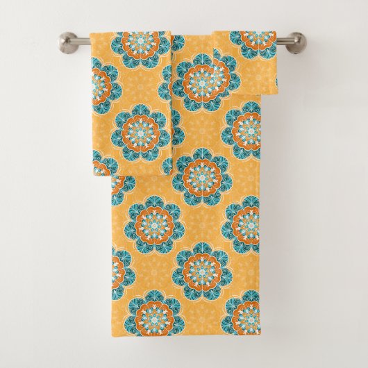 Floral Mandala Tile in Orange & Aquamarin Badhandtuch Set (Insitu)