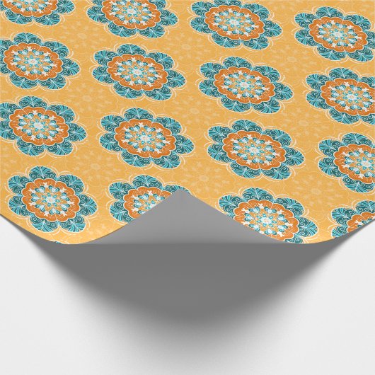 Floral Mandala Tile in Orange & Aquamarin Geschenkpapier (Ecke)