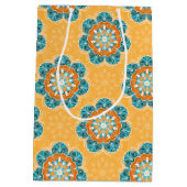 Floral Mandala Tile in Orange & Aquamarin Mittlere Geschenktüte (Rückseite)