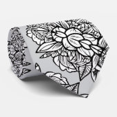 Floral Monogramm "D" Schwarz-Weiß-Tattoo-Blume Krawatte (Gerollt)