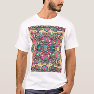 Floral Paisley Bandanna: Traditionelle Ornamentik T-Shirt