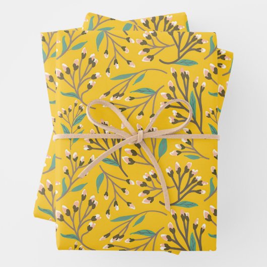 Floral Pattern in  delicate branches and buds Geschenkpapier Set (Beispiel)