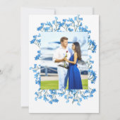 Floral Periwinkle Elegante Hochzeit Einladung (Rückseite)