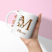 Floral Personalisiert Bridesmaid Letter M Gift Kaffeetasse
