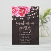 Floral Pink Rustic Wood Lights Graduation Party Einladung (Stehend Vorderseite)