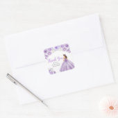 Floral Princess in Dusty Purple Dress Quinceanera Quadratischer Aufkleber (Umschlag)