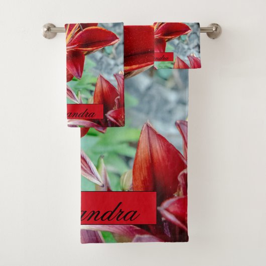 Floral Red Stargazer Lily Fotografie Badhandtuch Set (Insitu)
