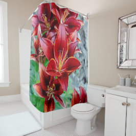 Floral Red Stargazer Lily Fotografie Duschvorhang