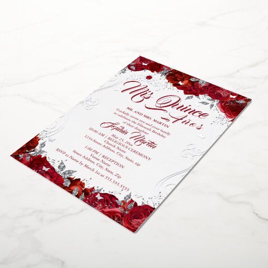 Floral Ruby Silver Red Mis Quince Quinceanera Folieneinladung (Gedreht)