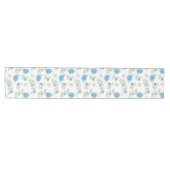 Floral Runner Rug with Hydrangea Design  Mittelgroßer Tischläufer (Horizontal)