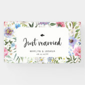 Floral Rustic Just heiratete Mr. und Mrs. Wedding Banner (Horizontal)