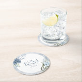 Floral Sparkle Wedding Initials Dusty Blue ID889 Runder Pappuntersetzer (Vor Ort)