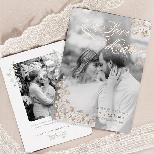 Floral Spring Chinoiserie Save the Date Folieneinladung