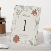 Floral Terracotta Tischnummern Höhenunterschied Sockelschild (In SItu)