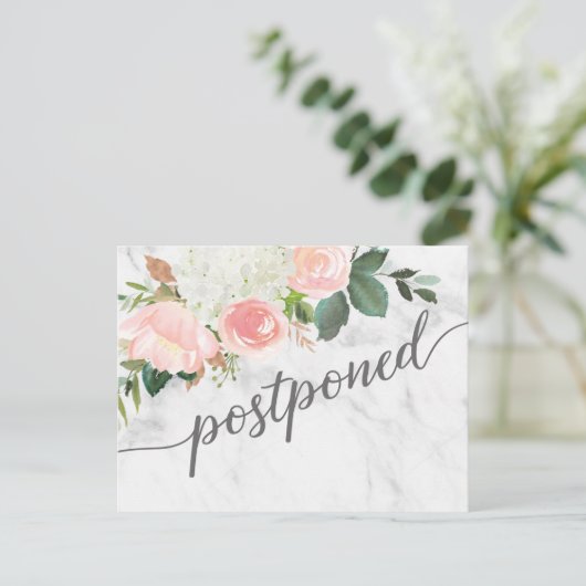 Floral verschoben Hochzeit Ankündigung Postkarte (Stehend Vorderseite)