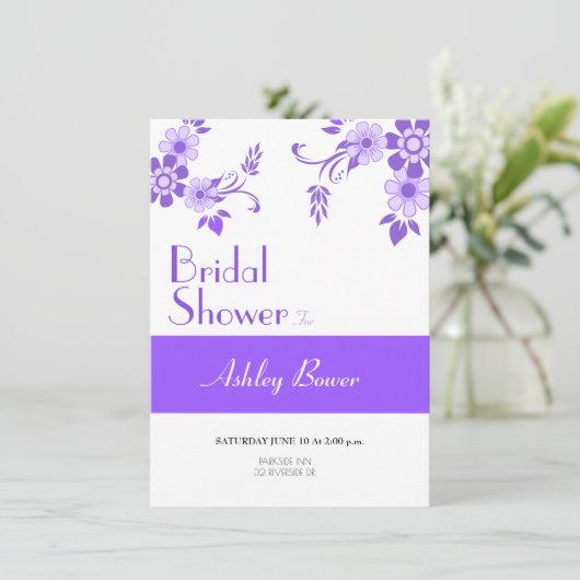 Floral Violet Einladung (Stehend Vorderseite)