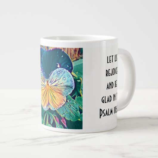 Floral w/Scripting Verse, Aquarellfarbe Jumbo-Tasse (Vorderseite Rechts)