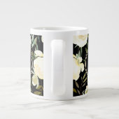 Floral weiß und grün romantisch Jumbo-Tasse (Rückseite)