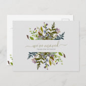 Floral Wir haben neue Zuhause Script Ankündigung v Postkarte (Vorne/Hinten)