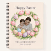 Floral Wreath & Family Photo Personalized Easter  Notizblock (Vorderseite)