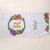 Floral Wreath Initial Letter Monogram Name Marble Strandtuch (Vorderseite)