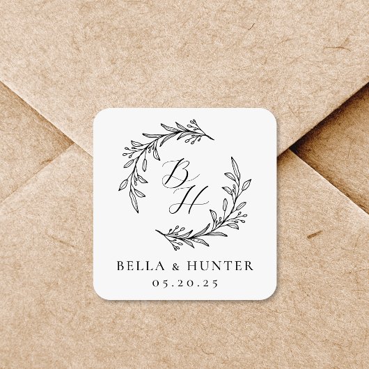 Floral Wreath Wedding Initial Monogram Quadratischer Aufkleber