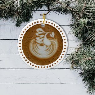 Florale Barista-Kunst in Latte Keramikornament