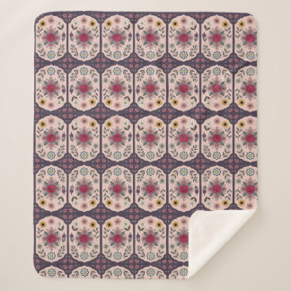 Florale Mandala-Eleganz Sherpadecke