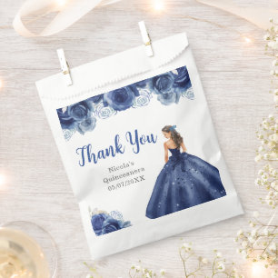 Florale Prinzessin in navyblauem Kleid Quinceanera Geschenktütchen