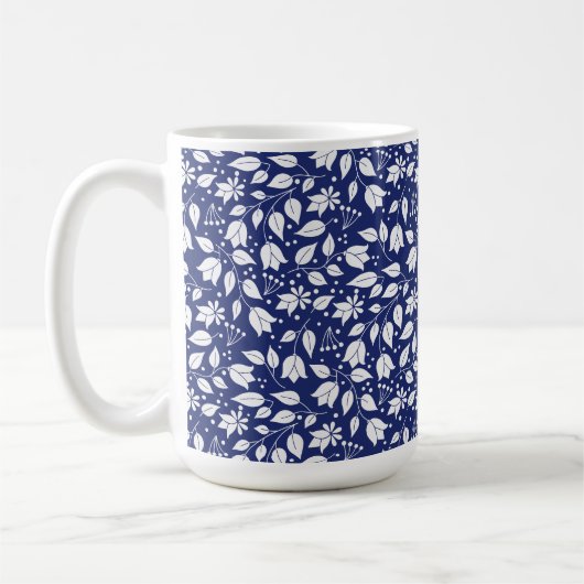 Florale Tasse in Navy und White (Links)