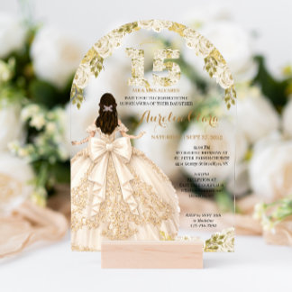 Florales Elfenbein Prinzessin Coquette Quinceanera Acryleinladungen
