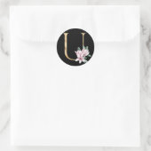 Florales Magnolienmonogramm in Goldbrief U Runder Aufkleber (Tasche)