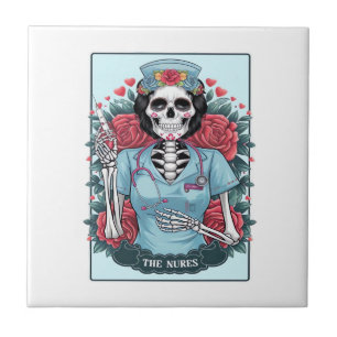 Florales Rose-Skelett Krankenschwester Tarot Karte Fliese