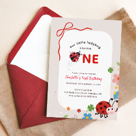 Florales rotes Schleifchen kleine Marienkäfer Mädc Einladung