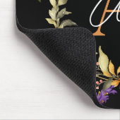 Florals Wreath Design in schwarzem Hintergrund Cus Mousepad (Ecke)
