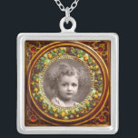 FLORENTINE RENAISSANCE OBST, FOTOVORLAGE Ruby Versilberte Kette<br><div class="desc">Elegante,  klassische,  lebendige Kunst der Renaissance,  Meisterwerk aus Bottega della Robbia ( Florenz - Italien ) in hellbraunen,  gelben,  grünen,  blauen Farben .</div>