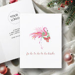 Florida Watercolor Pink Flamingo Beach Weihnachten<br><div class="desc">Feiern Sie die Saison mit Sonnenschein und Stil mit diesen Business Weihnachtskarten mit Logo, ideal für Unternehmen, die eine tropische Drehung auf traditionelle Grüße senden möchten. Diese gefaltete Weihnachtskarte weist einen skurrilen, rosa Flamingo in Aquarell auf, der mit einem festlichen Kranz und Bogen geschmückt ist - und den Geist einer...</div>