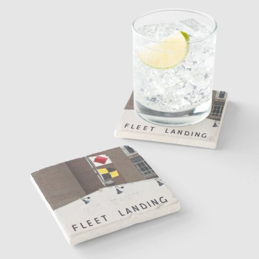 Flotte Landing Charleston, SC. Marble Stone Unters Steinuntersetzer (Seitenansicht)