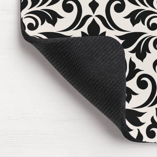 Flourish Damask Pattern Black on Cream Mousepad (Ecke)