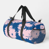 Flower image on duffle bag (Rechte Ecke)