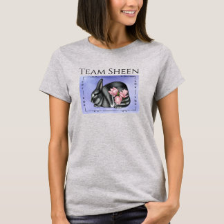Flower Power: Chinchilla mit Magnolien T-Shirt