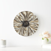 Flowerhead Fresco on Tan Background Große Wanduhr (Zuhause)