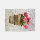 Flowers | Geranium In Flower in Pot Fleecedecke (Vorderseite (Horizontal))