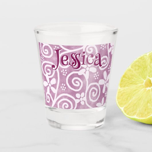 Flowers Swirls Pink White Pattern Personalized Schnapsglas (Vorderseite)