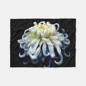 Flowers | White Chrysanthemum Fleecedecke (Vorderseite (Horizontal))