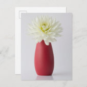 Flowers | White Dahlia in Red Vase Postkarte (Vorne/Hinten)