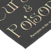 Fluchen und Gifte Mittelgroßer Tischläufer (Ecke)