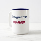 Flüchtling vom Trumpf Zweifarbige Tasse (Vorderseite Links)