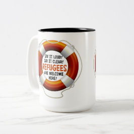Flüchtlinge begrüßen große Tasse