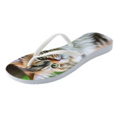 "Fluff and Cuddles: The Chubby Persian Cat" Badesandalen (Schrägansicht)